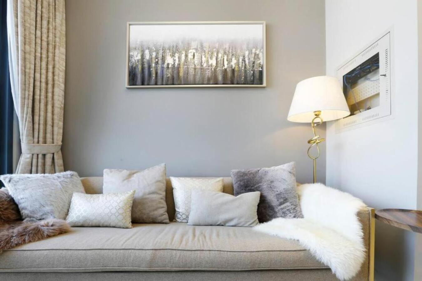 Brown Stone - Canal & View Zada Apartment *
