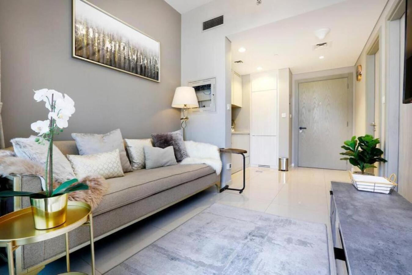 Brown Stone - Canal & View Zada Dubai