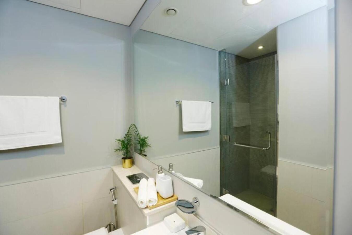 Brown Stone - Canal & View Zada Apartment Dubai